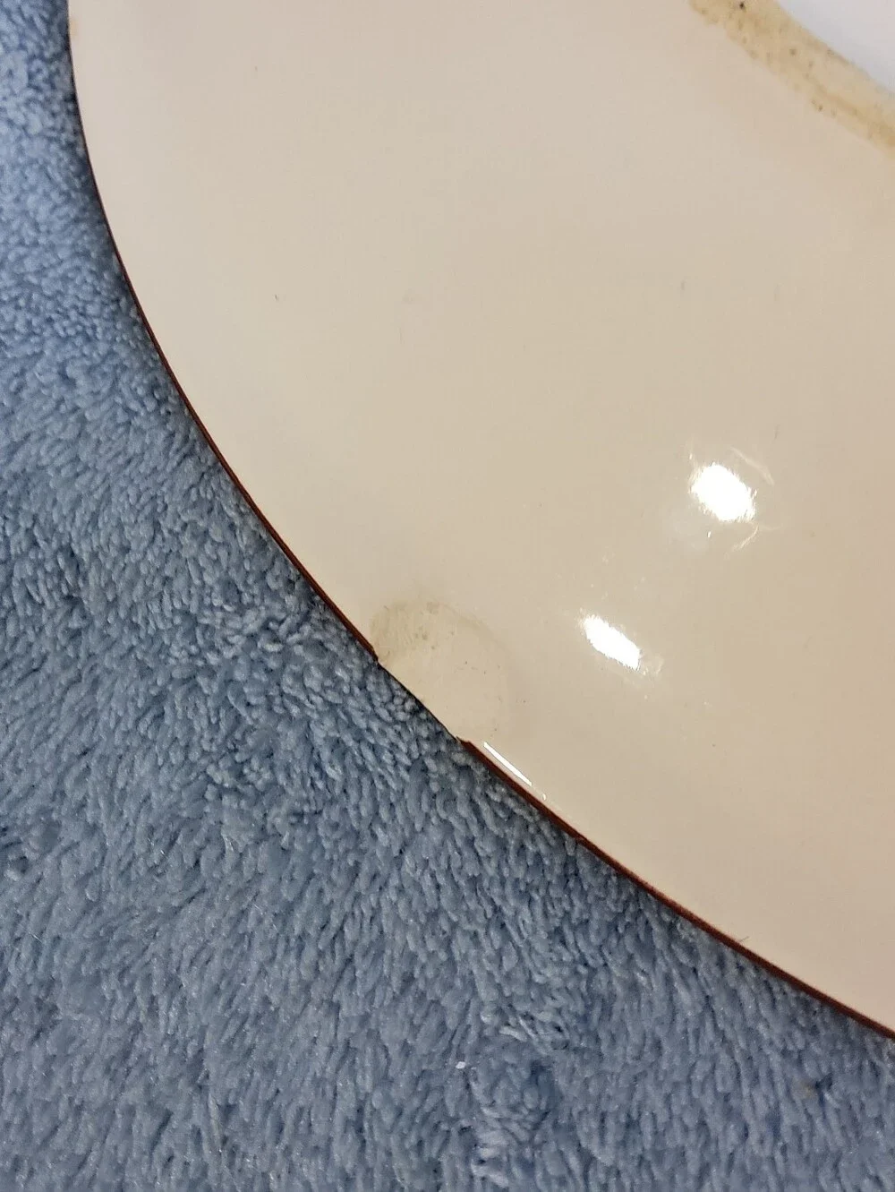 Damaged Set of 2 Gibson Home 10.5